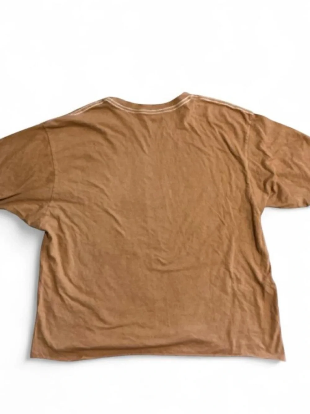 Brown cropped brooks and Dunn t-shirt large
